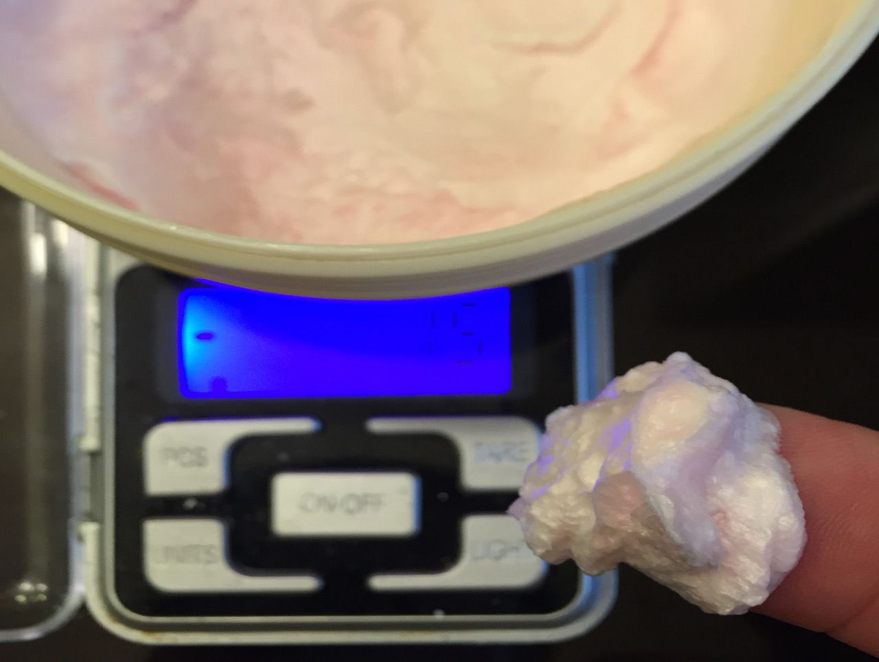 Porcja kremu Taylor of Old Bond Street Rose Shaving Cream