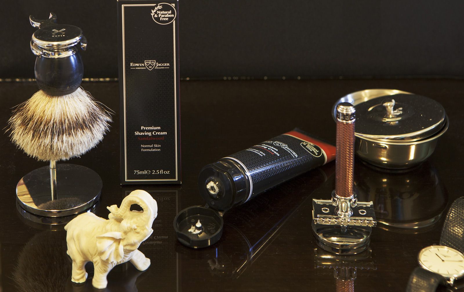 Golenie z Edwin Jagger Sandalwood Shaving Cream