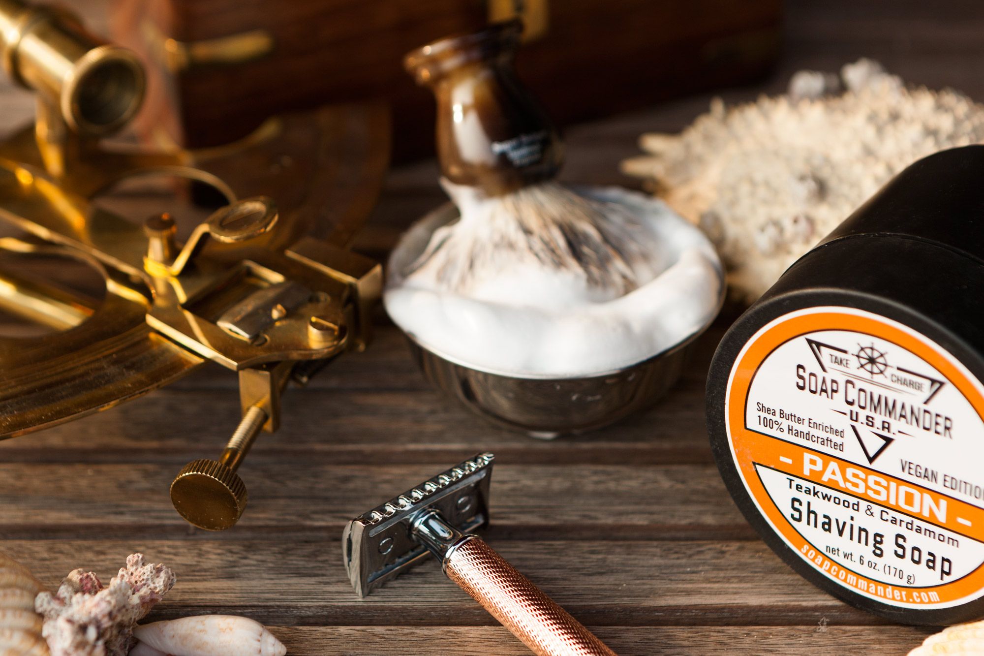 Golenie mydłem do golenia Soap Commander Passion Shaving Soap